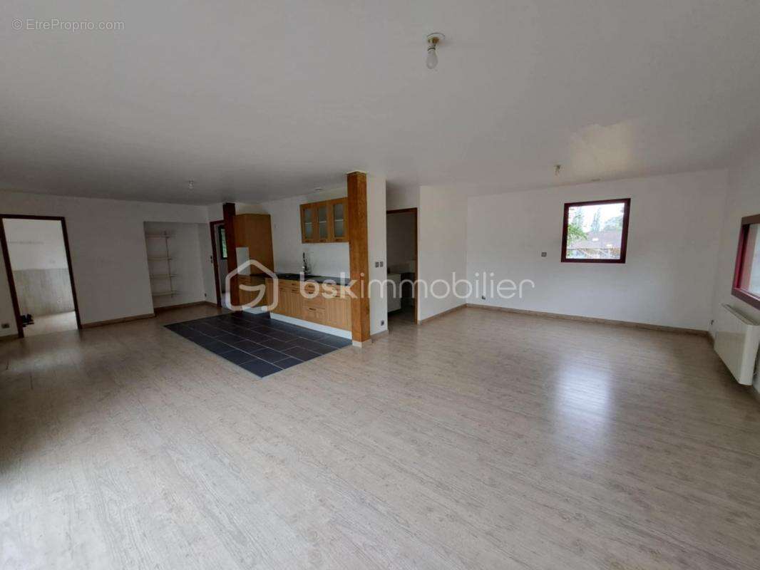 Belle maison ossature bois (2012) – Terrain 5 351 m² – Exposition plein sud - photo 11