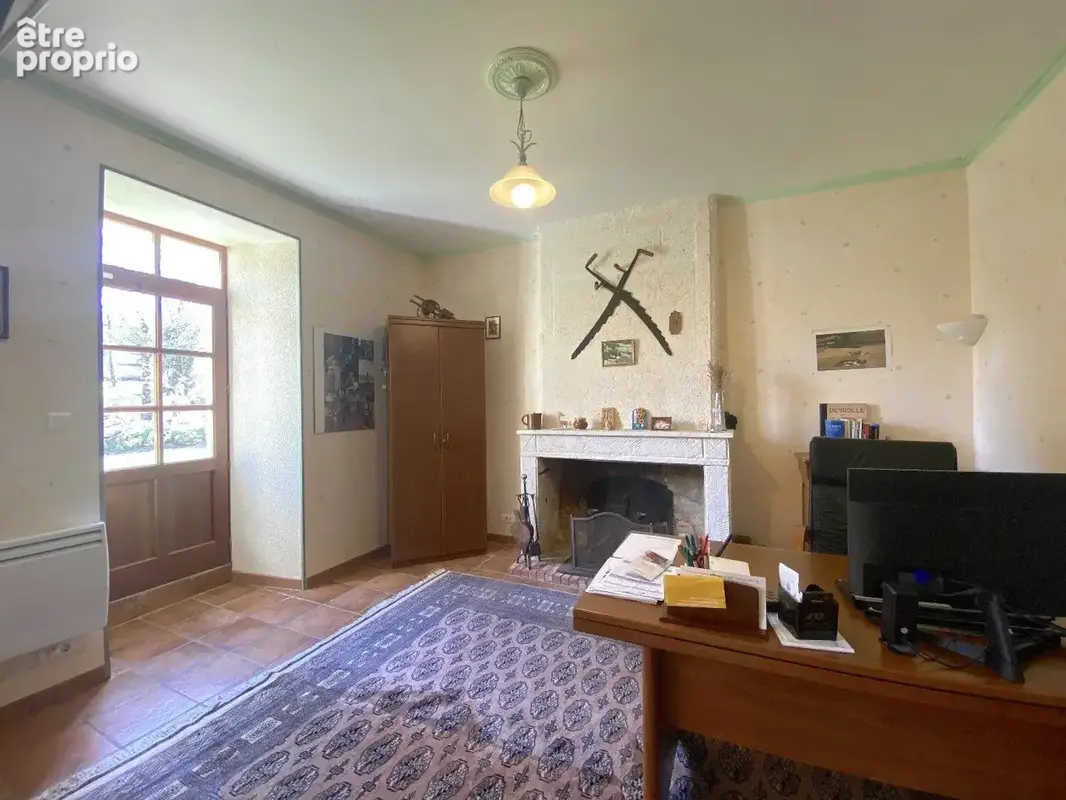 Maison de caractere avec beaucoup de dependances - photo 4