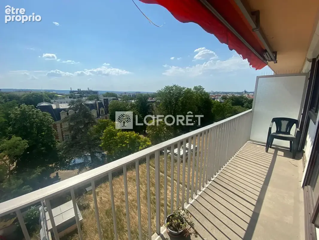 Grand studio balcon - tres bon dpe - cave - futur metro 15 - photo 8