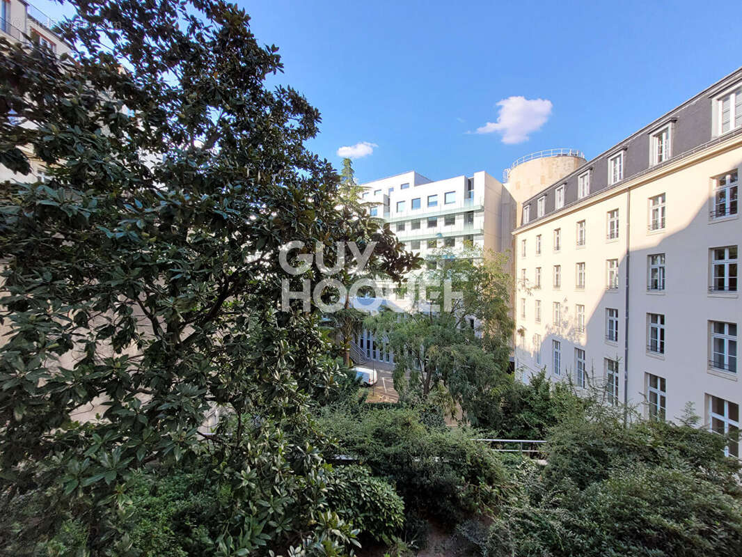 Appartement à PARIS-9E