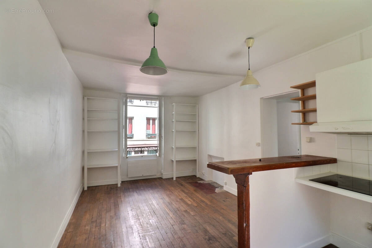Appartement à PARIS-14E