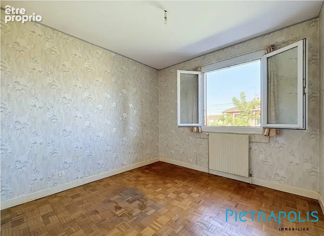 Maison 7 pièces 130 m² à vendre à Meyzieu (69330) - photo 8