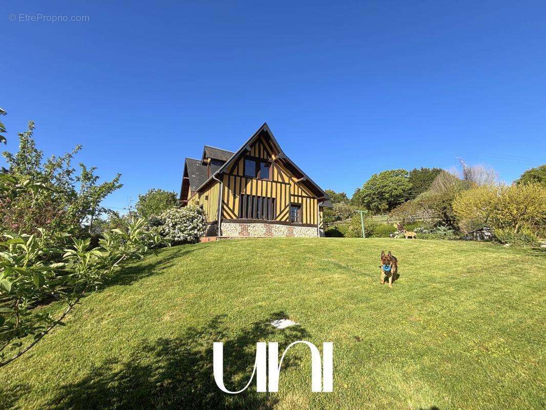 Maison à HOTOT-EN-AUGE