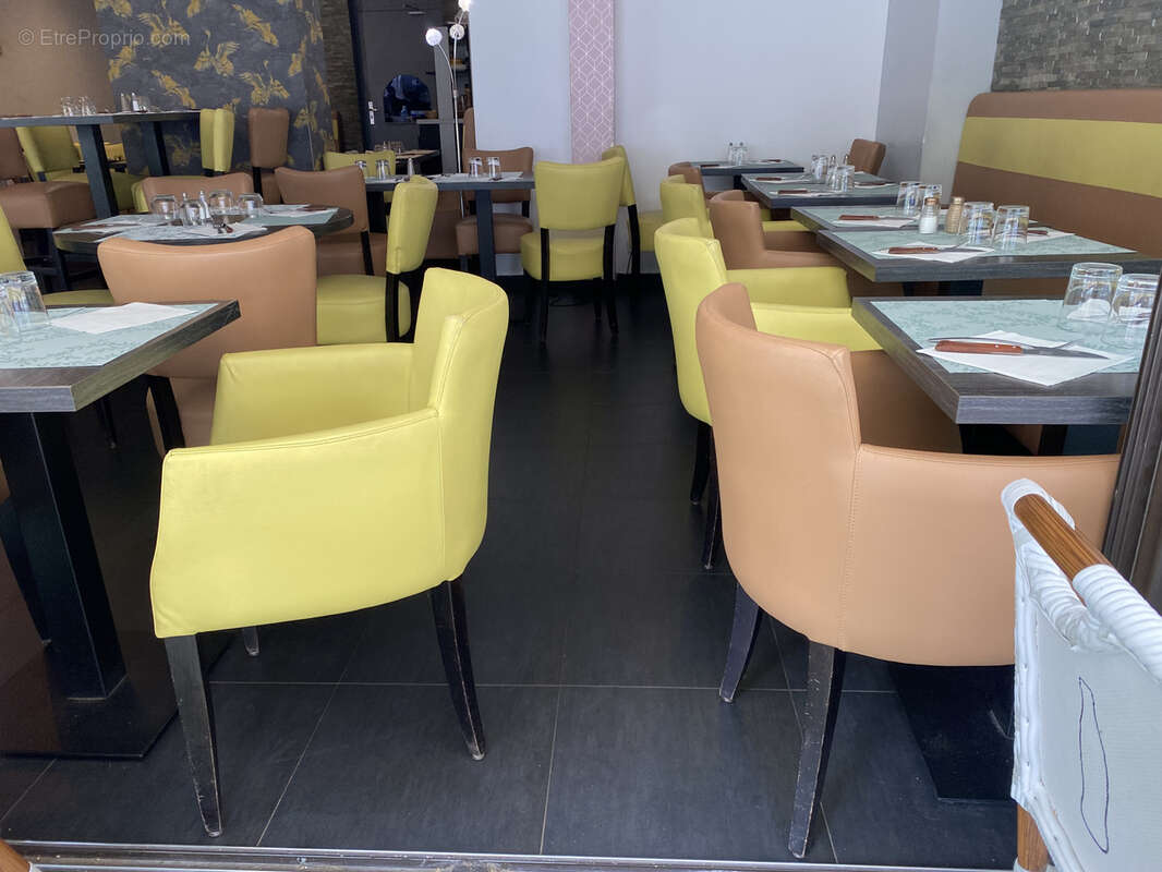 Commerce à ISSY-LES-MOULINEAUX