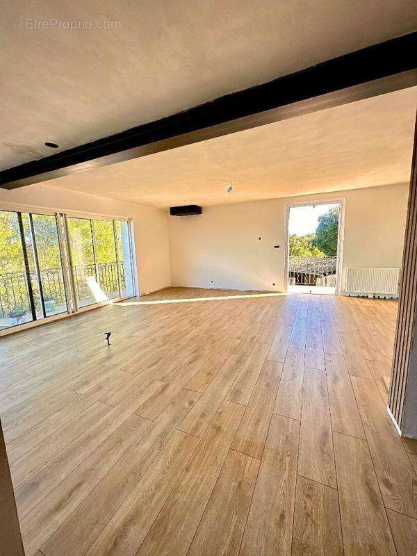 Maison à SAINT-MARTIN-DE-VALGALGUES