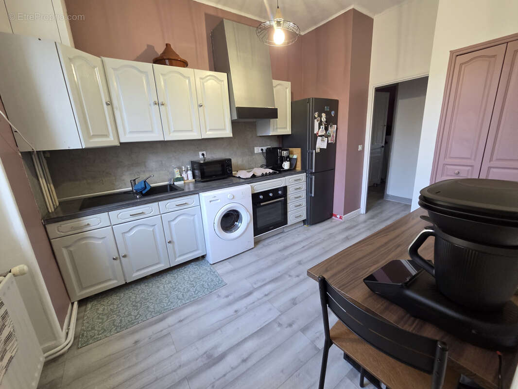 Appartement à SAINT-ETIENNE