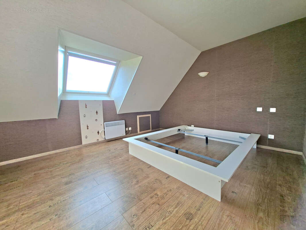 Maison à SAINT-NICOLAS-D'ALIERMONT