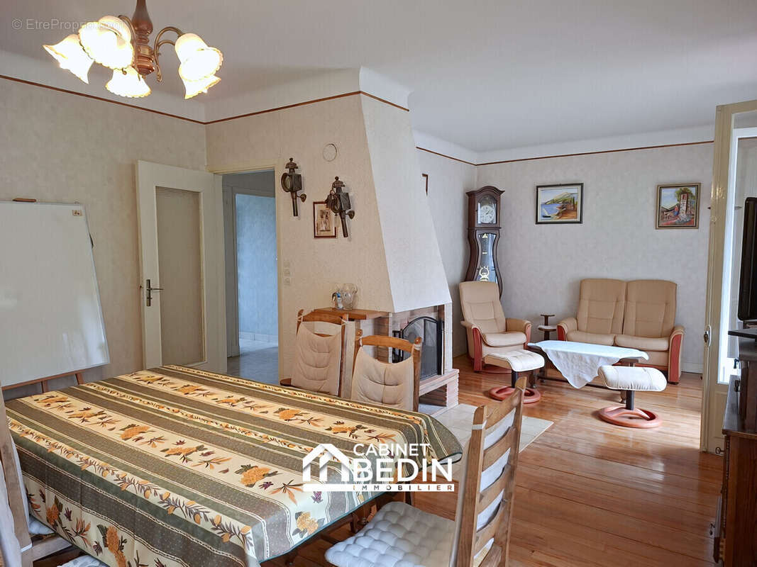 Maison 152 m² à Saint-Orens-De-Gameville  - photo 3