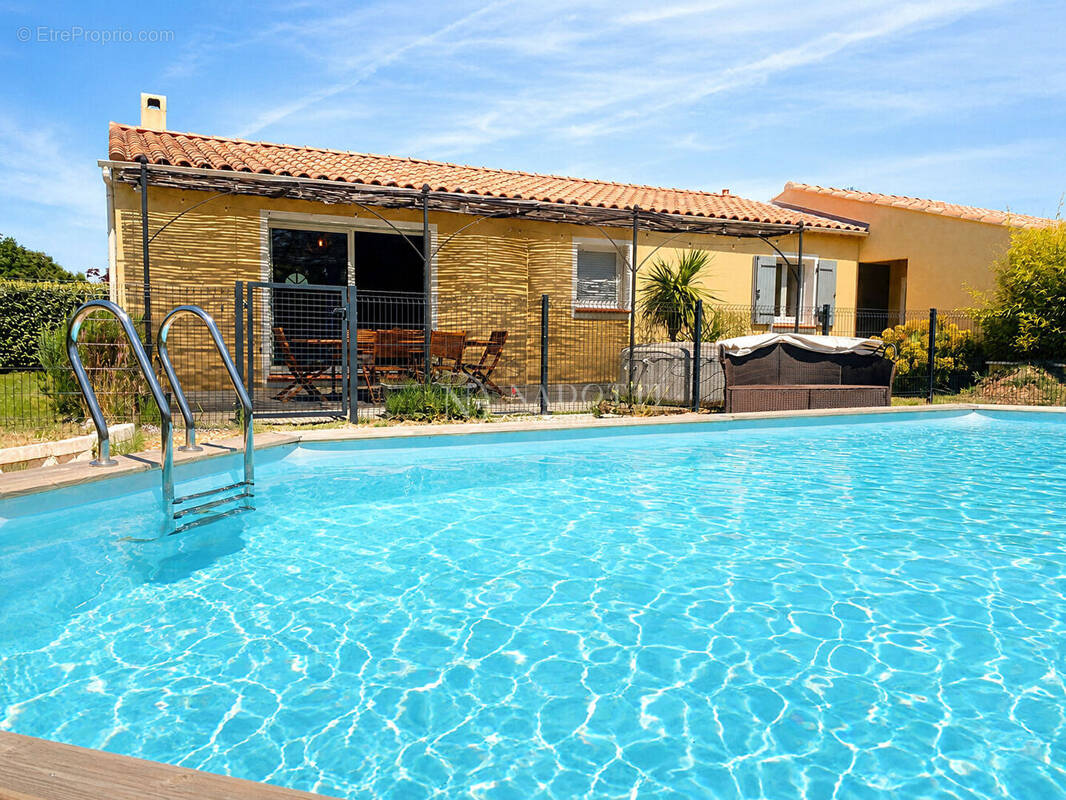 Maison à MAUBEC
