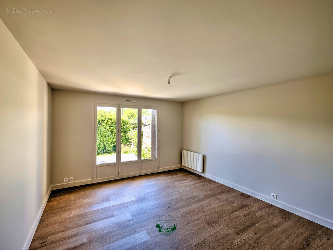 Photo 1 - Maison à POISAT