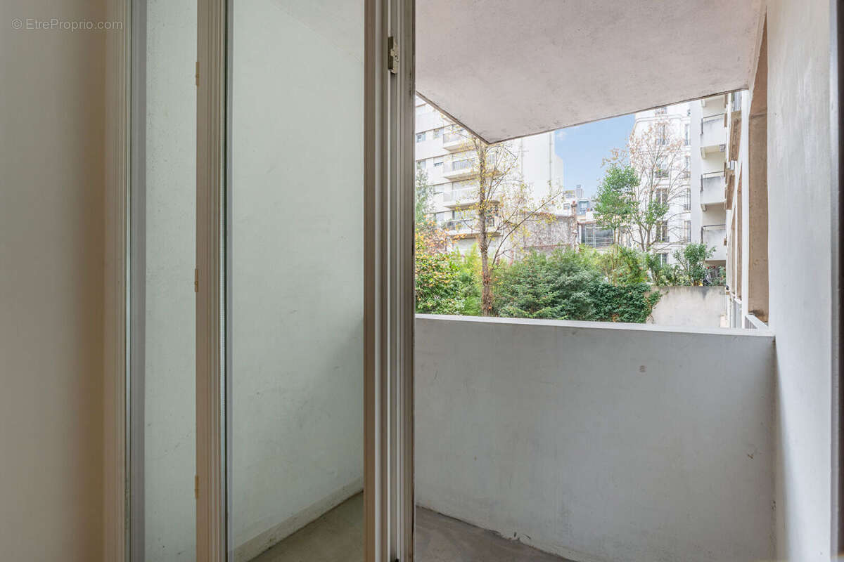 Appartement à PARIS-15E