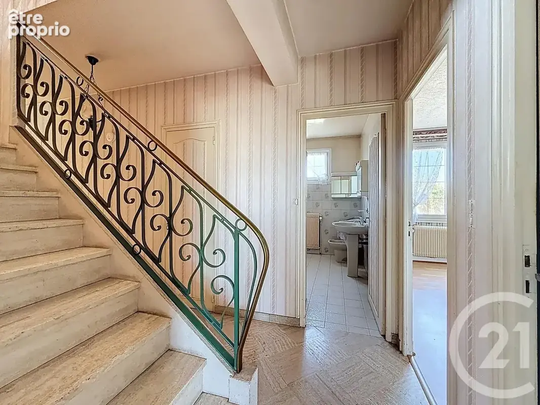 Maison 6 pièces 149 m² à vendre à Chartres (28000) - photo 8