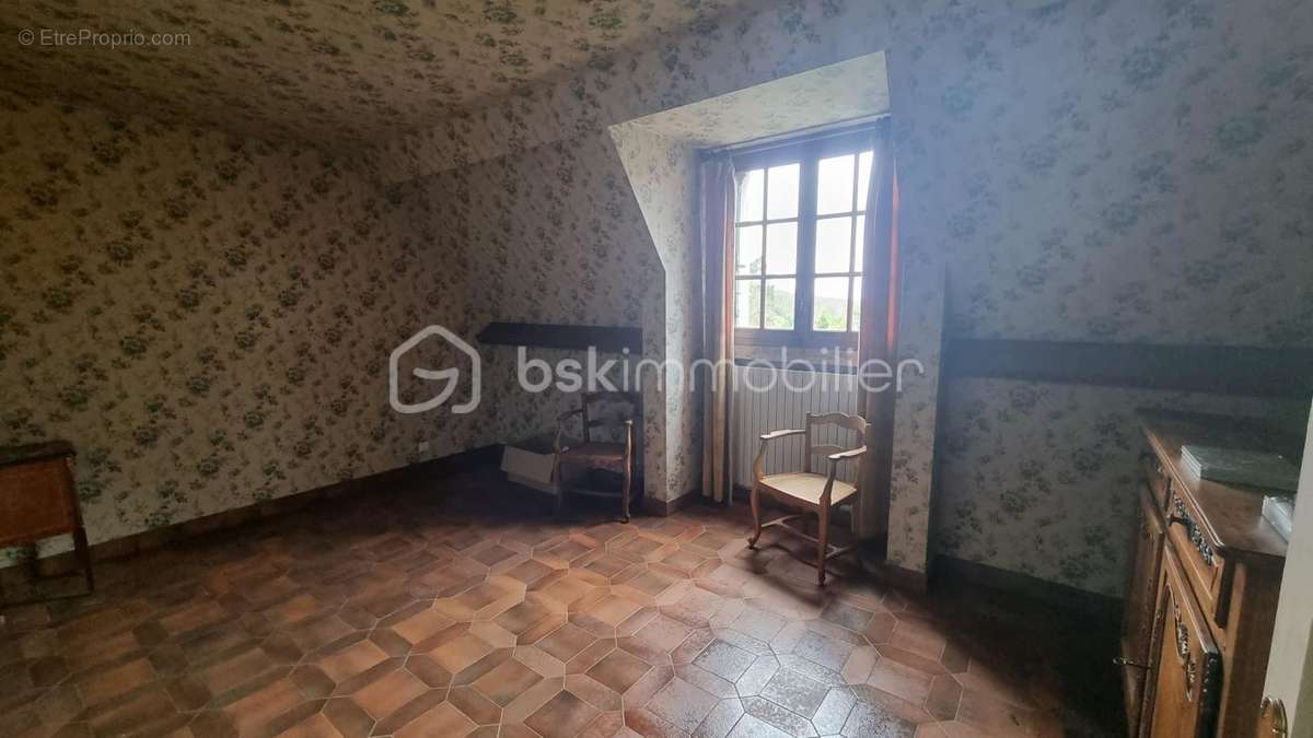 Maison à NANTEAU-SUR-LUNAIN