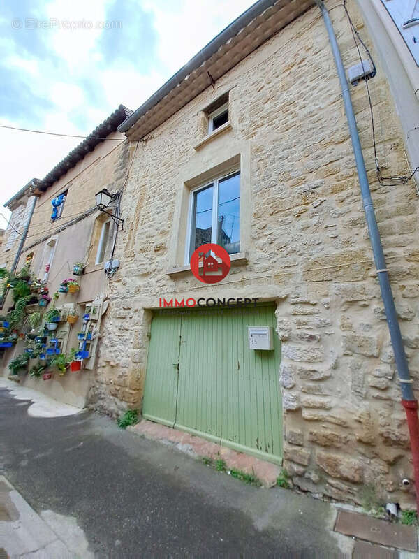 Maison à ROQUEMAURE