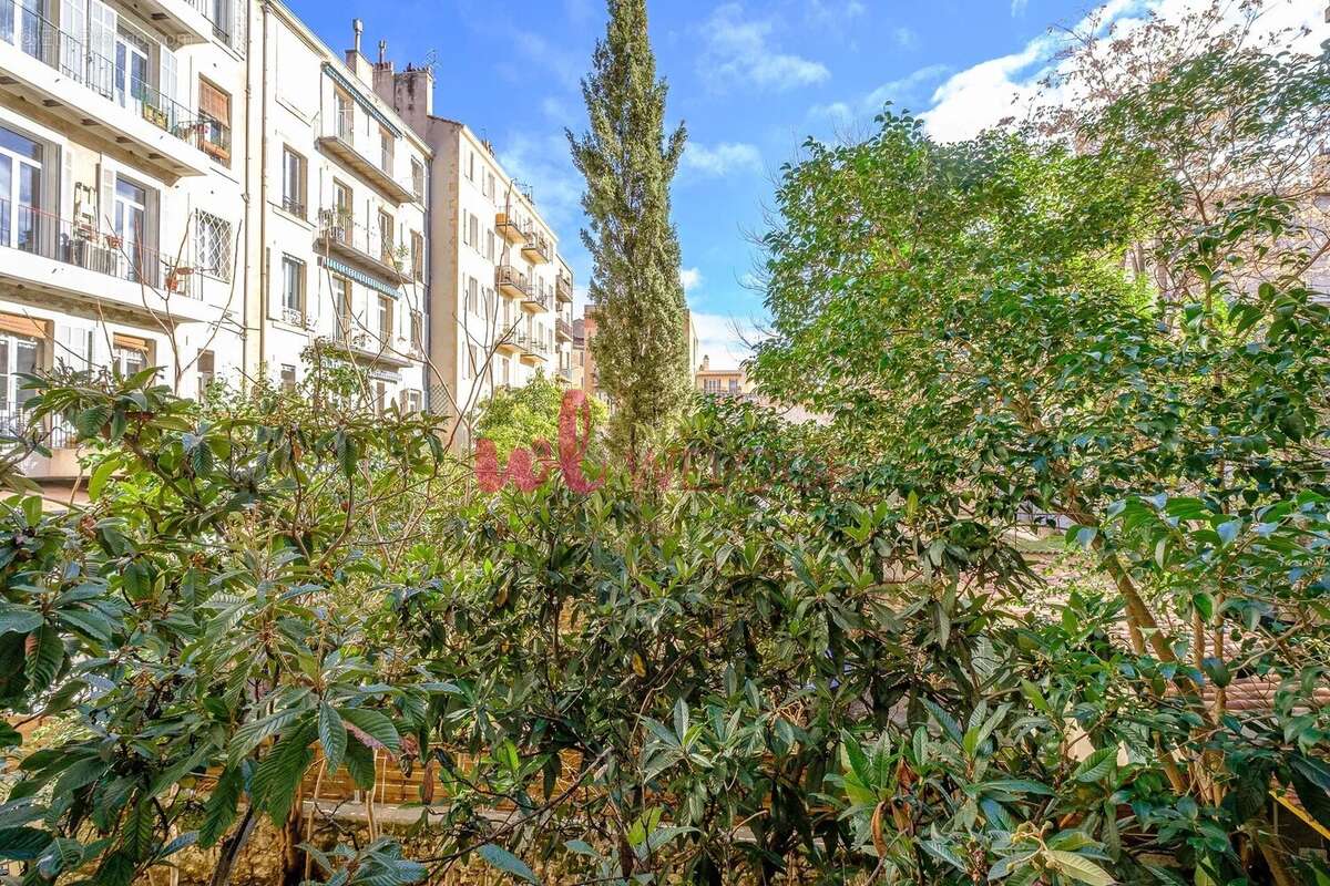Appartement à MARSEILLE-5E
