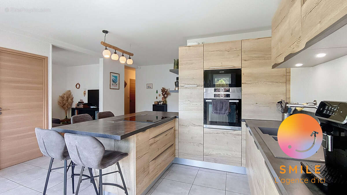 Appartement à LA ROCHE-SUR-FORON