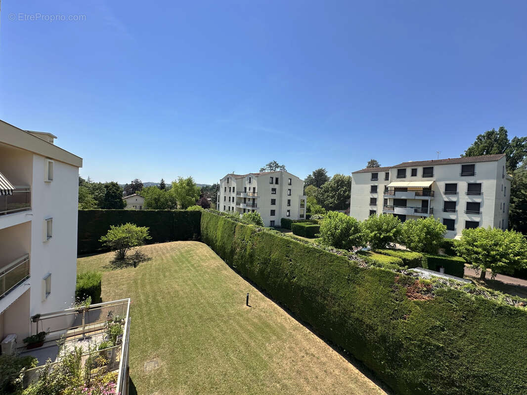 Appartement à TASSIN-LA-DEMI-LUNE