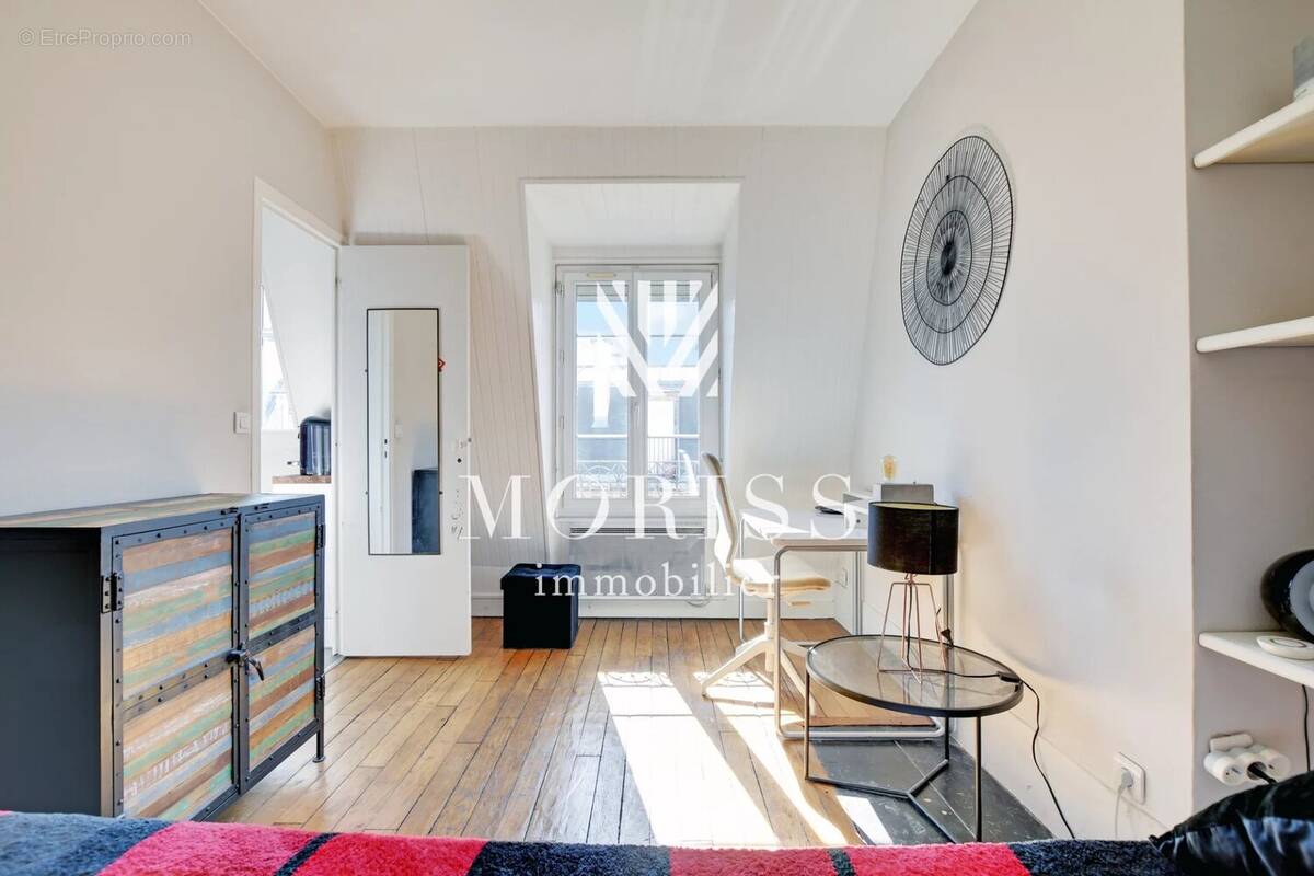 Appartement à PARIS-14E