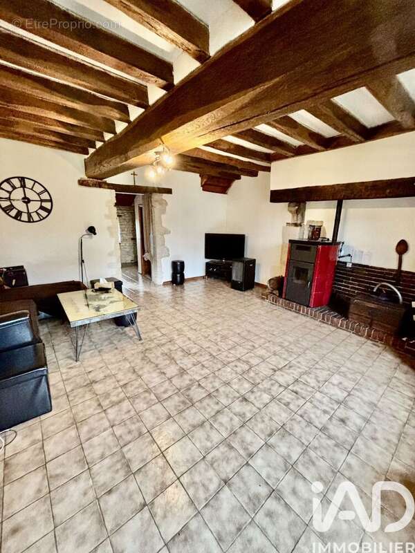 Maison 190 m² à Poilly-Sur-Tholon  - photo 7