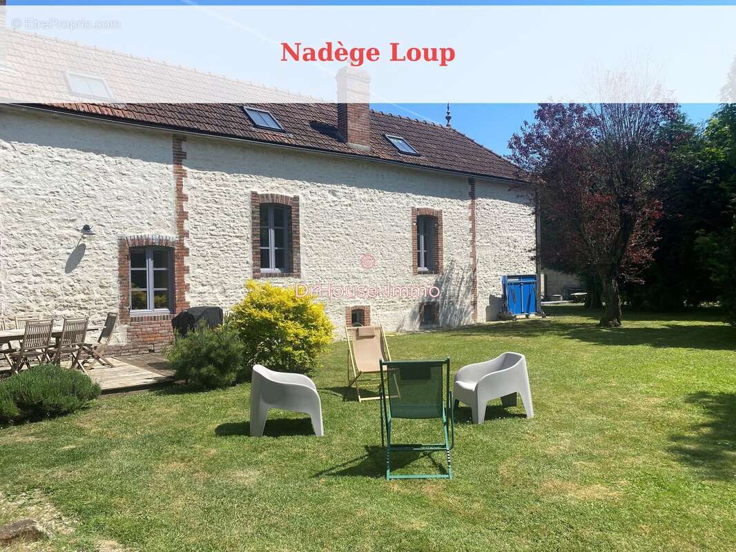 Maison à AILLANT-SUR-THOLON