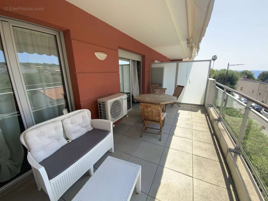 Appartement à ROQUEBRUNE-CAP-MARTIN