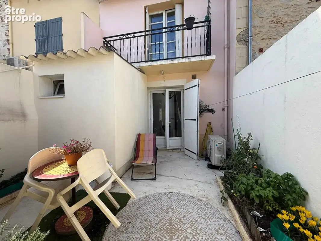 Maison de ville avec cour proche des commodités à Villeneuve/Lot - photo 2