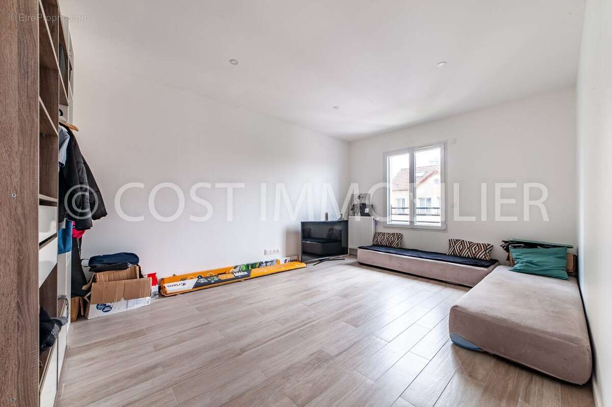 Maison à GENNEVILLIERS