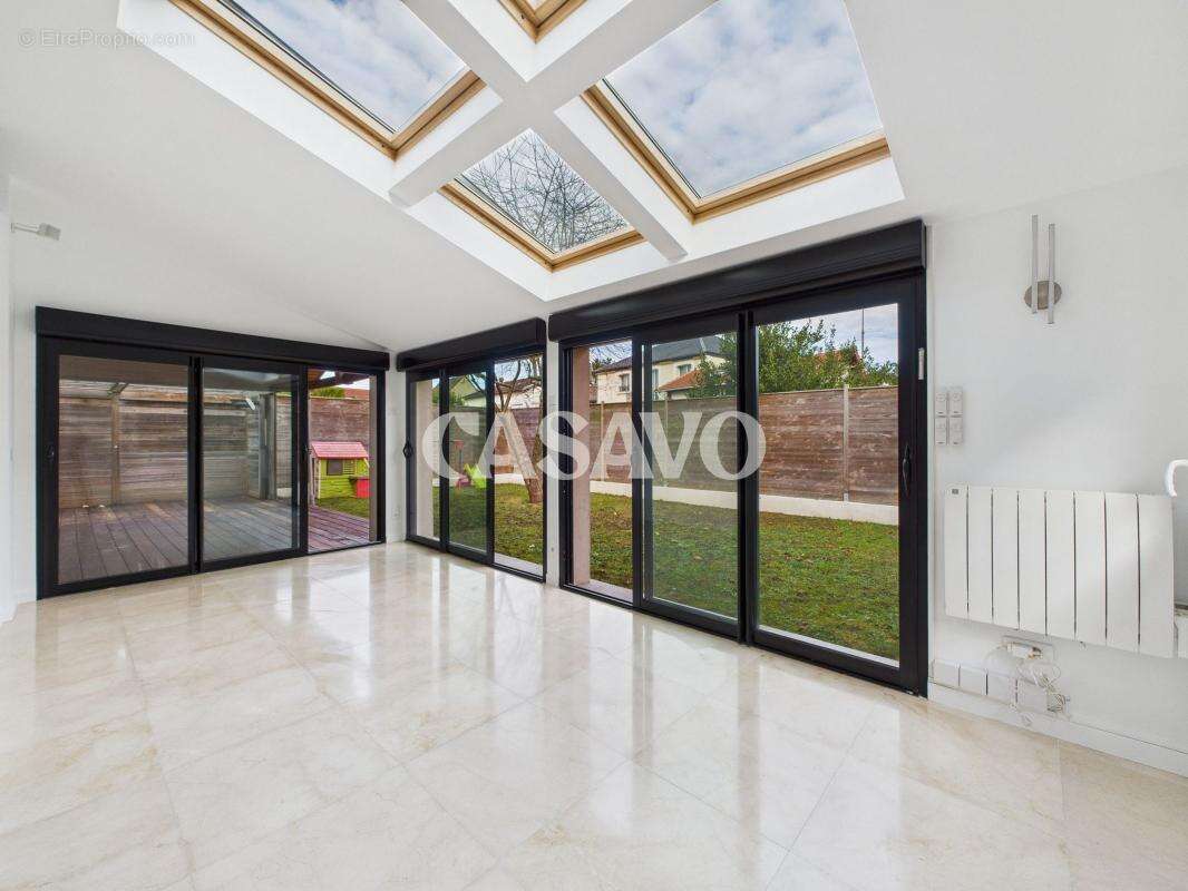 Maison à SAINT-BRICE-SOUS-FORET