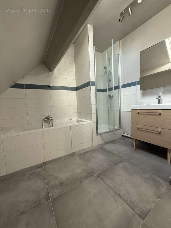 Appartement à LA QUEUE-LES-YVELINES