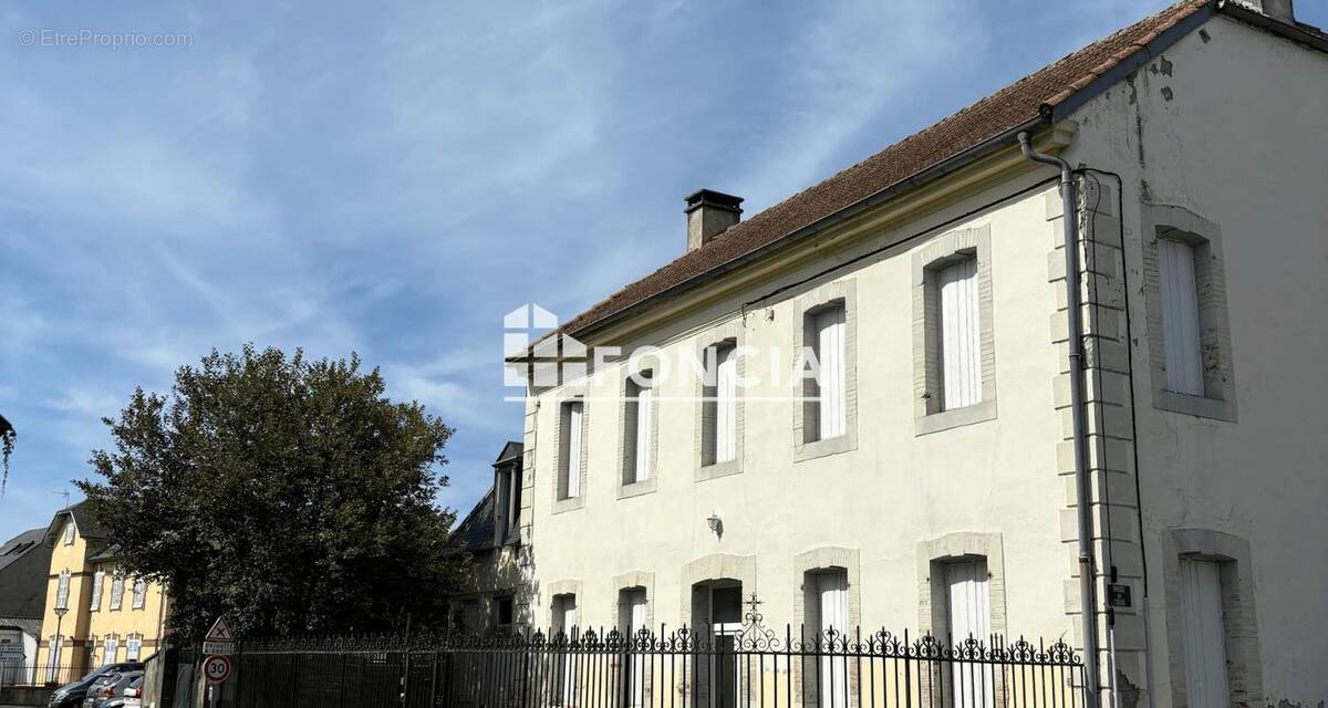 Maison à BERNAC-DEBAT