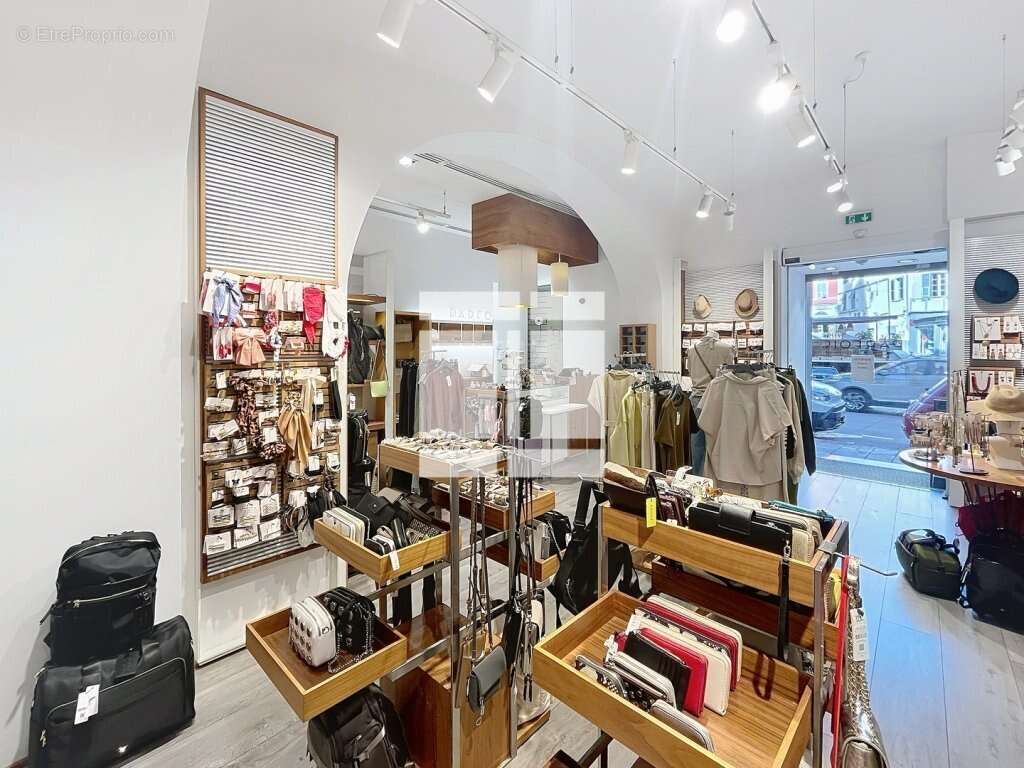 À vendre – droit au bail local commercial – bastia centre (bd paoli) - photo 4