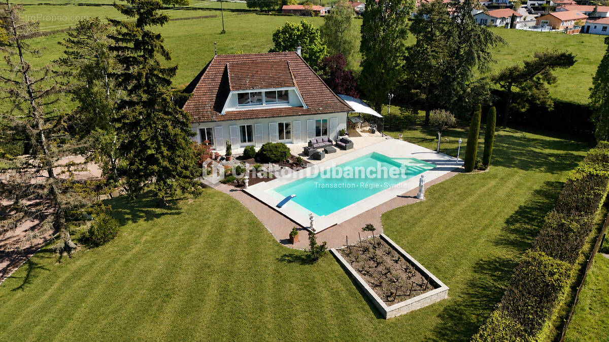 Maison à OUCHES
