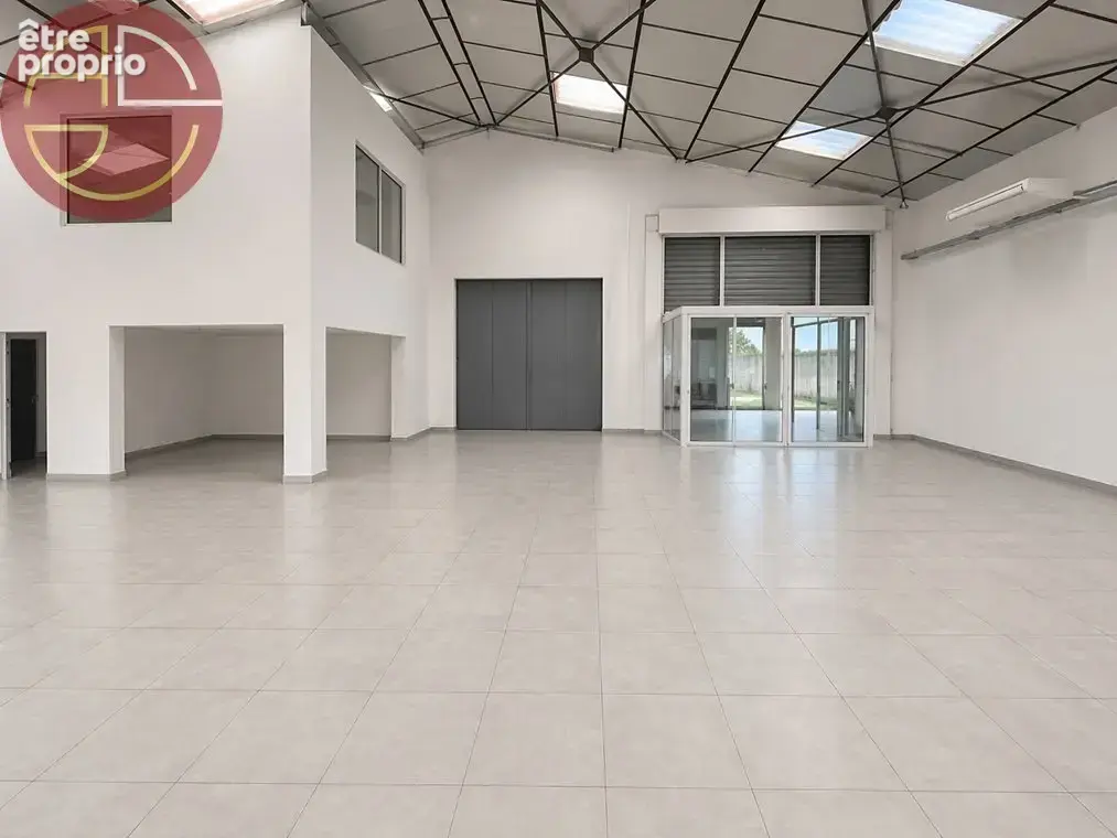 Commerce 1 800 m² à vendre à Plaisance-Du-Touch (31830) - photo 4