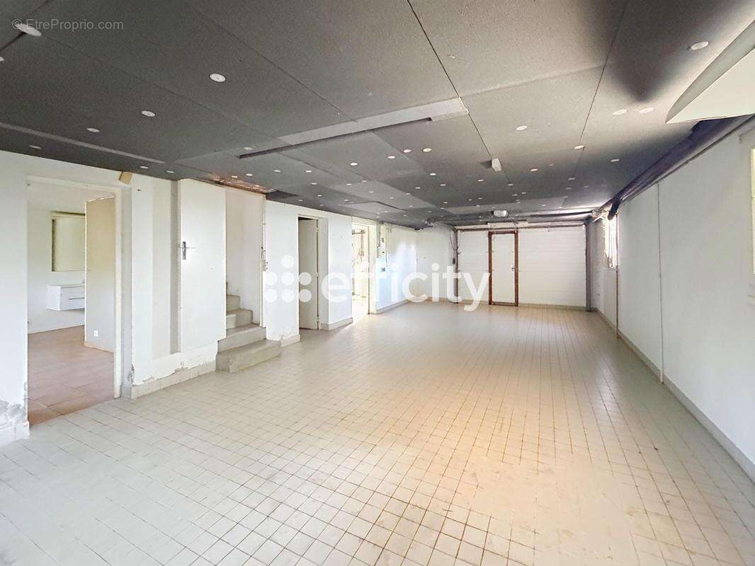Maison 187 m² à Thiers  - photo 10