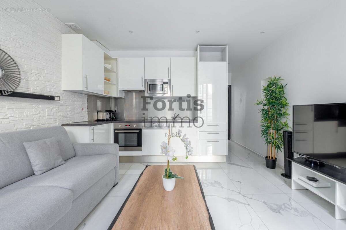 Appartement à PARIS-2E