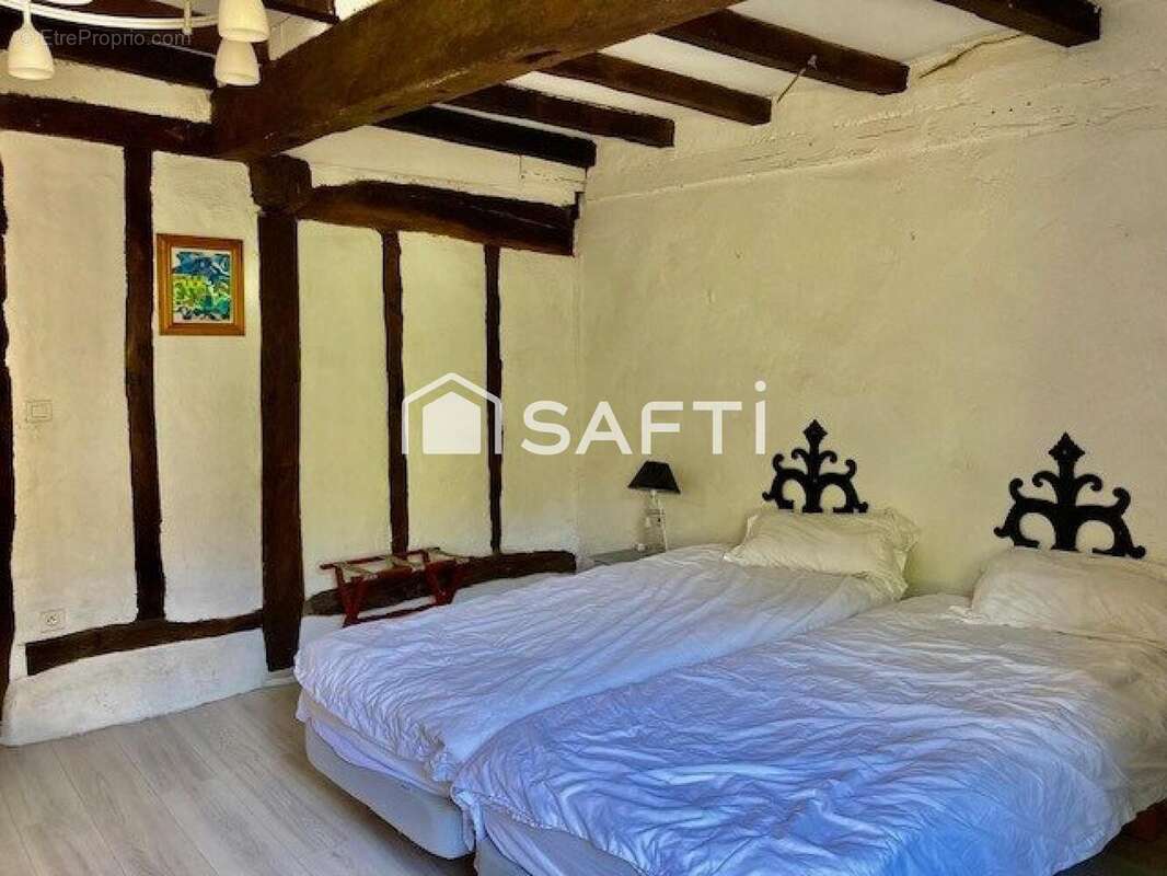 Maison 335 m² à Cazaubon  - photo 9