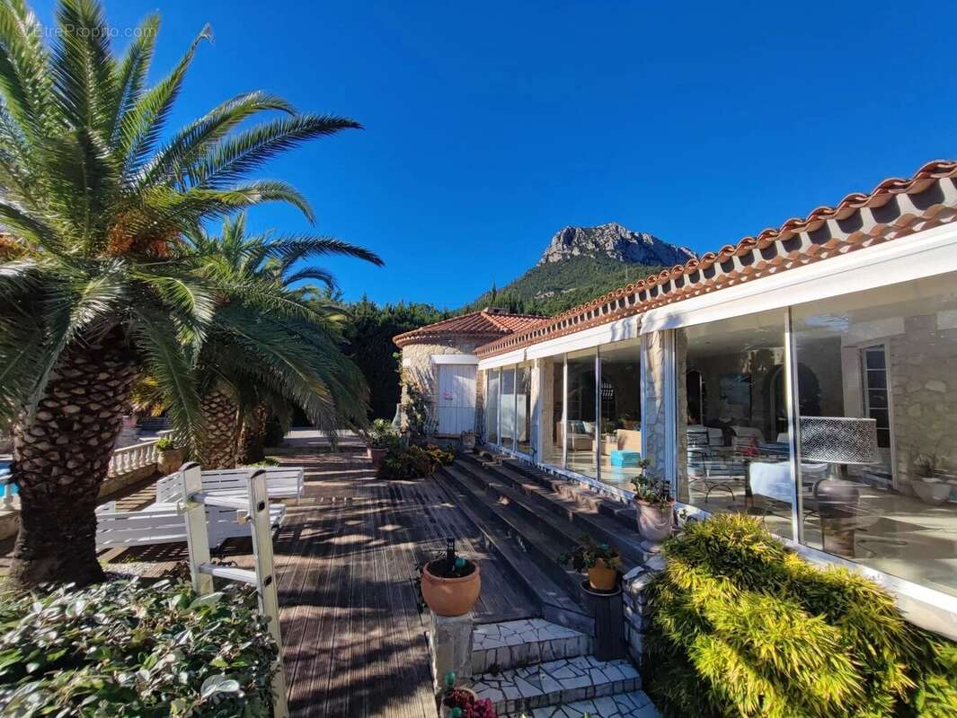 Maison à LA FARLEDE