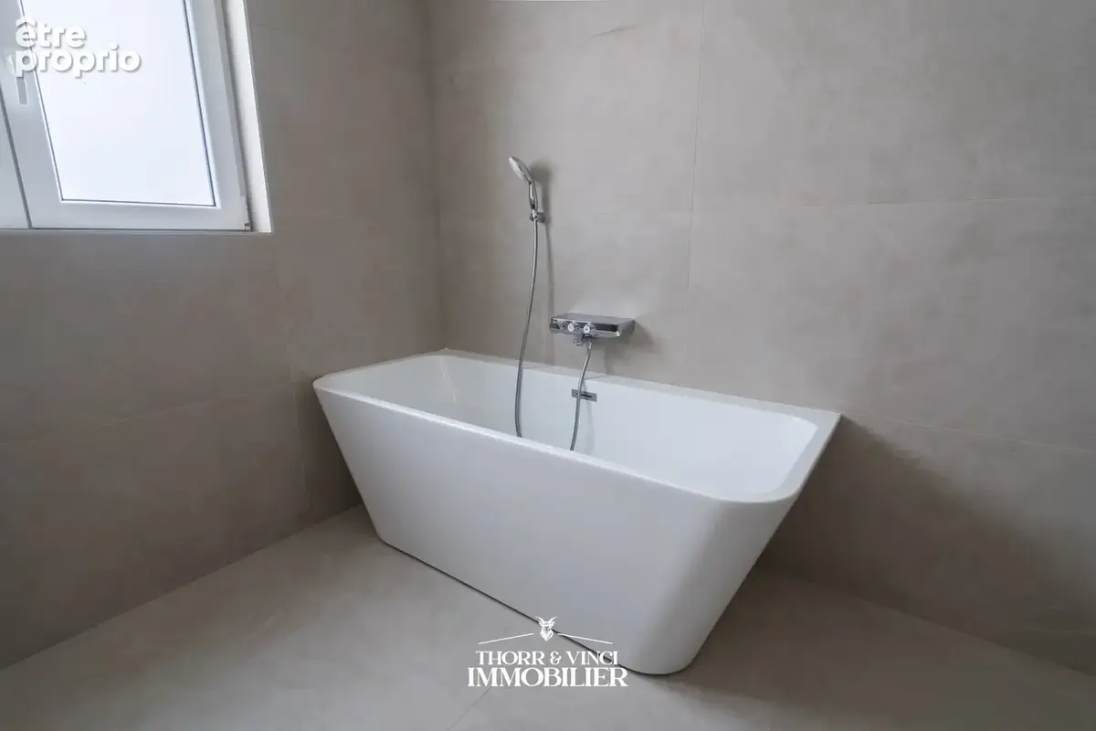 Maison 6 pièces - 132m2 - Sainte Croix en Plaine - photo 16