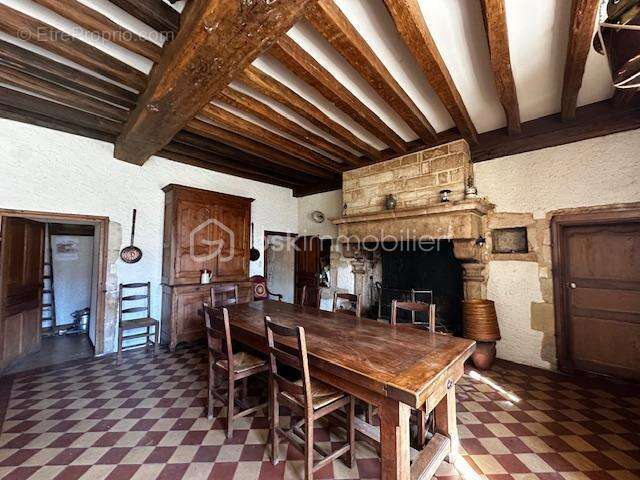 Maison à COULMIER-LE-SEC