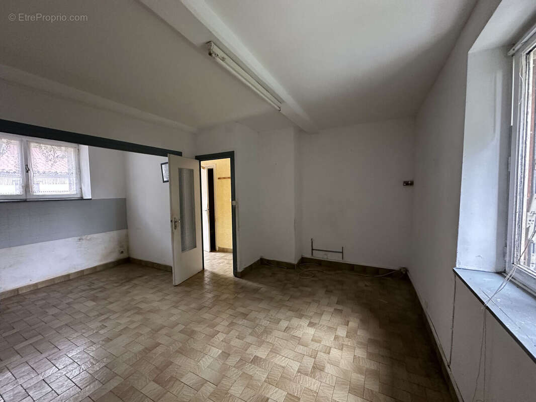 Photo 8 - Appartement à AMPLEPUIS