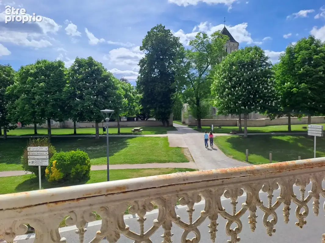 Surgères   Maison de ville de caractère face au Château - photo 8