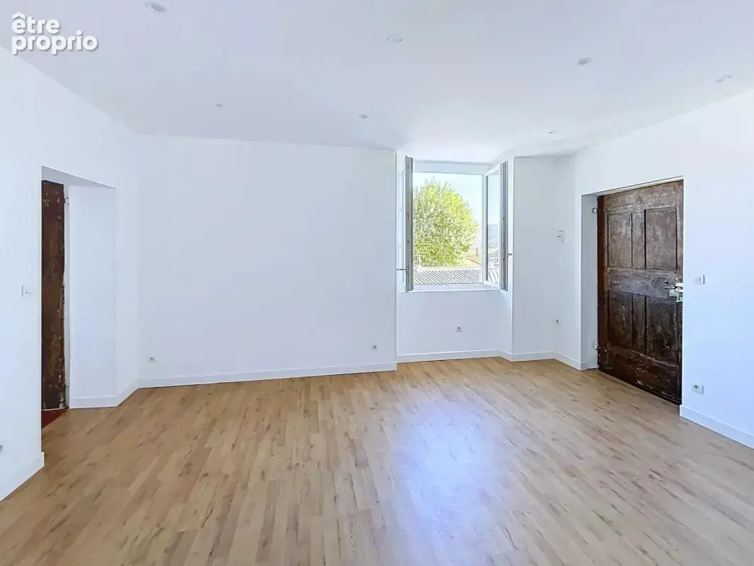 Peyruis – Bel appartement rénové au calme et sans vis-à-vis - photo 2
