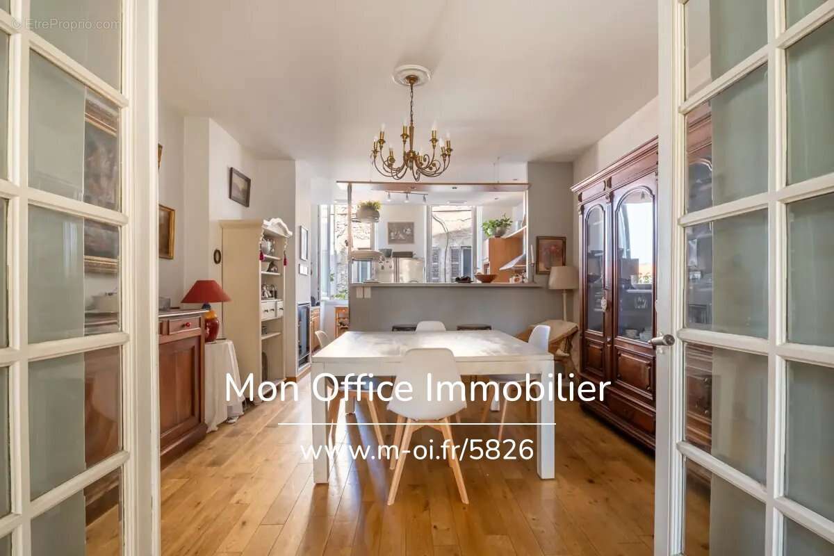 Appartement à MARSEILLE-6E