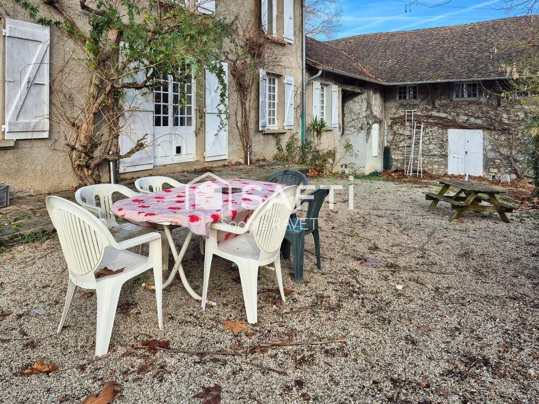 Photo 2 - Maison à MORESTEL