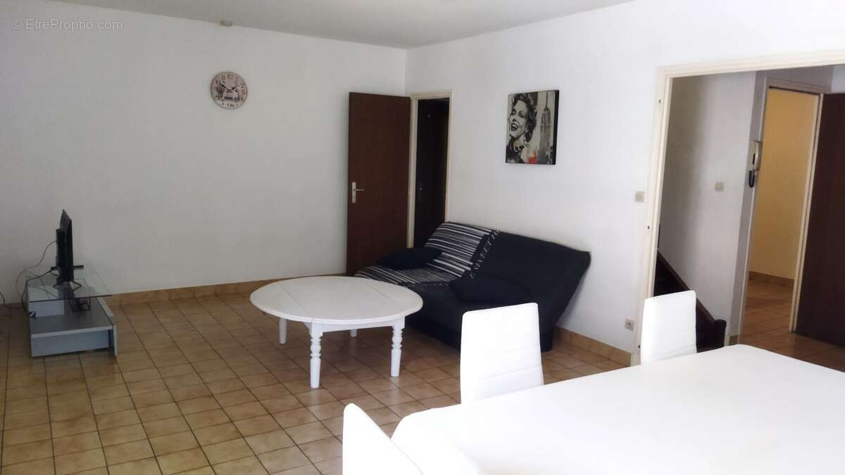 Appartement à LIVRON-SUR-DROME