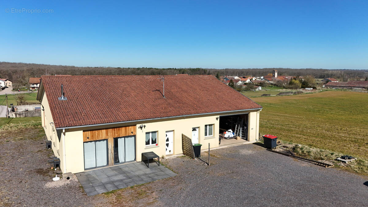 Appartement à DIGNONVILLE