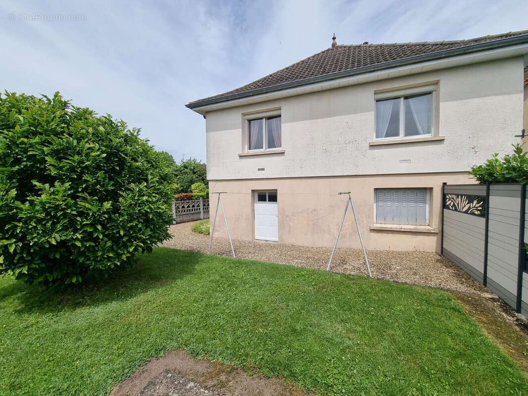 Photo 8 - Maison à GUEUGNON