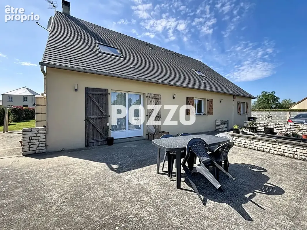 A 10 minutes de Saint lo, Maison  de type F 7 avec 195 m² habitables environ , vie de plain pied possible, garage , terrain 2398 - photo 11