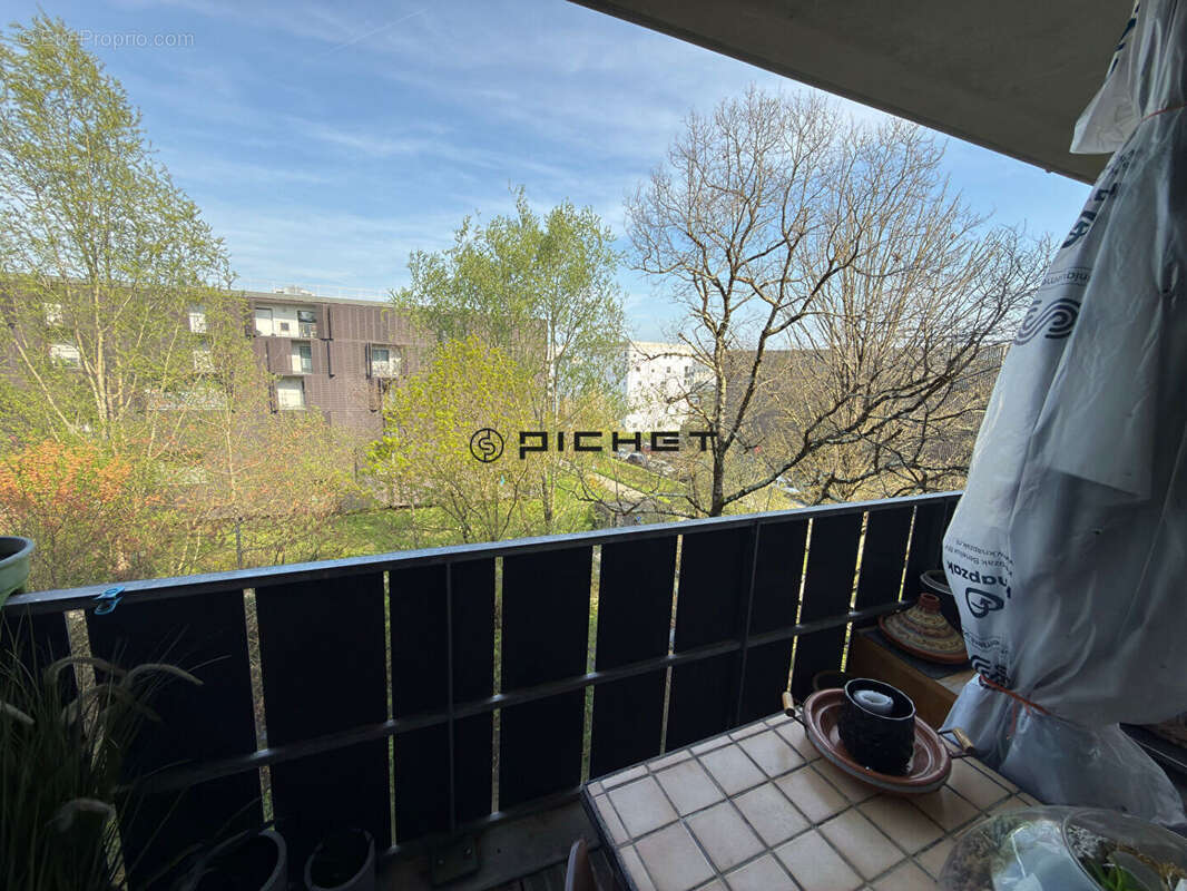 Appartement à BEGLES