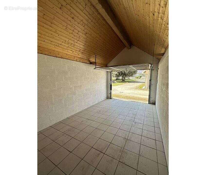 Parking à SOULAC-SUR-MER